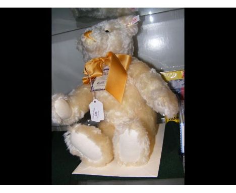 A collectable modern Steiff teddy bear 'British Collectors 2000 Limited Edition' with growler and certificate - 35cms tall