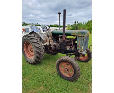 C. late 1940's Fordson E27N petrol/paraffin tractor, low top gear, no hydraulics, good runner, has recently been used to roll