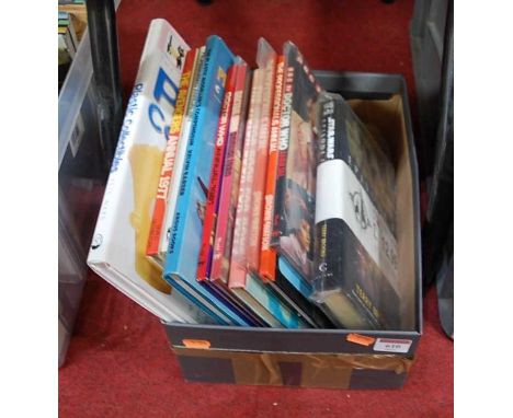 A box of miscellaneous childrens annuals, to include Doctor Who, The Professionals, Victory book for Boys etc 