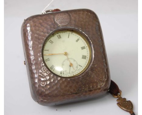A George V gent's silver cased open faced pocket watch, having engine turned back cover, keyless movement, dia.5.2cm, in silv