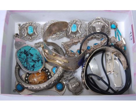 Assorted white metal and silver costume jewellery, to include pendants, bracelets, bangle, turquoise set pendant etc 