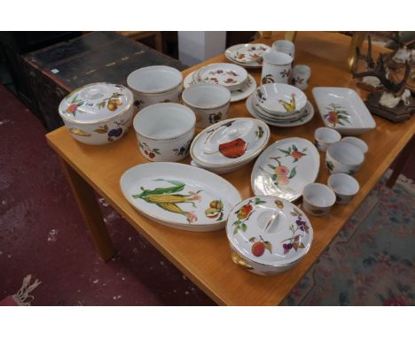 Large collection of Royal Worcester Evesham pattern