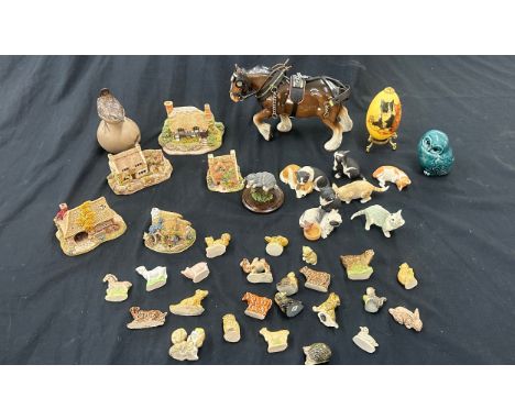 Selection of miscellaneous to include ' Sherratt &amp; Simpson Cats', ' Lilliput Lane cottages', Wade Whimsies etc