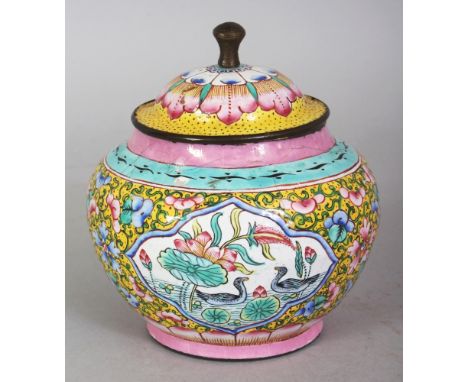 A 19TH/20TH CENTURY CHINESE YELLOW GROUND CANTON ENAMEL JAR & COVER, the sides decorated with two quatrefoil panels of ducks 
