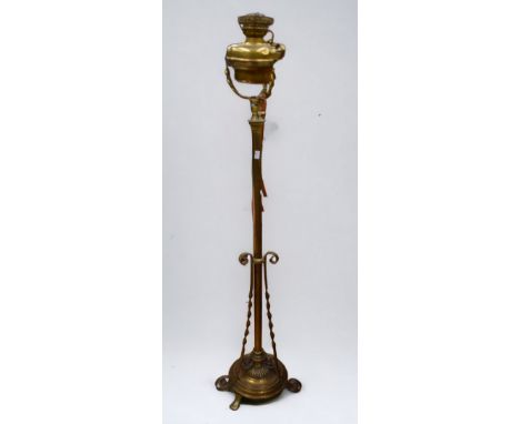 Early 20th Century brass floor standing oil lamp