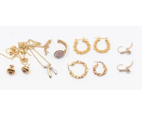 A collection of weighable gold and yellow metal jewellery to include a pair of 9ct gold and garnet set earrings, a diamond se