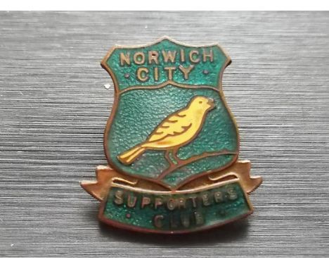 NORWICH CITY - VINTAGE SUPPORTERS CLUB BADGE
Not stamped