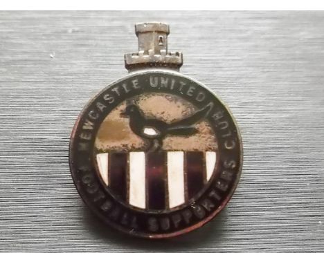 NEWCASTLE - VINTAGE SUPPORTERS CLUB BADGE
Not stamped