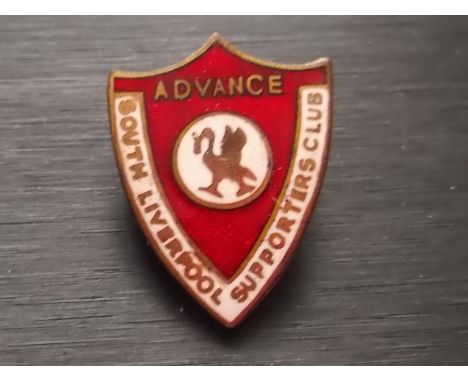 SOUTH LIVERPOOL - VINTAGE SUPPORTERS CLUB BADGE
Not stamped
