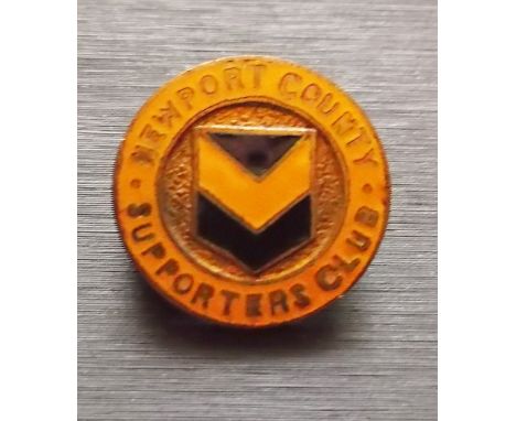 NEWPORT COUNTY - VINTAGE SUPPORTERS CLUB BADGE
Badge is stamped but makers name unreadable&nbsp;