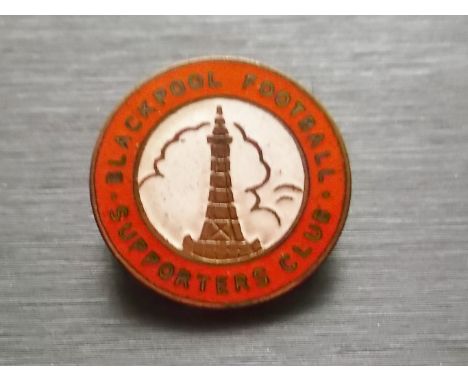 BLACKPOOL - VINTAGE SUPPORTERS CLUB BADGE
Not stamped