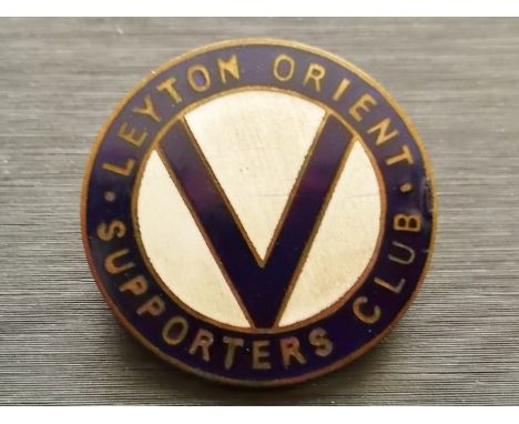 LEYTON ORIENT - VINTAGE SUPPORTERS CLUB BADGE
Not stamped