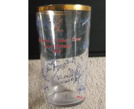 CRICKET - AUSTRALIAN CRICKET TOUR 1956 COMMEMORATIVE PINT GLASS
With printed signatures of the touring party.
Rare item in go