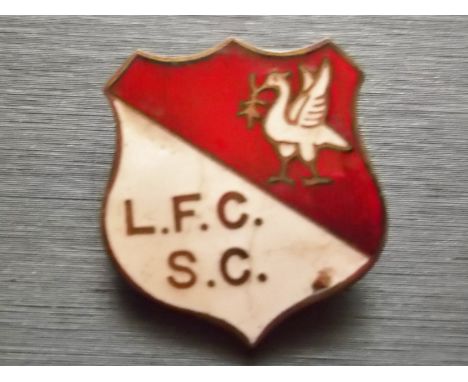 LIVERPOOL - VINTAGE SUPPORTERS CLUB BADGE
Not stamped