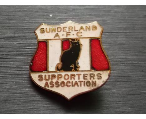 SUNDERLAND - VINTAGE SUPPORTERS CLUB BADGE
Not stamped