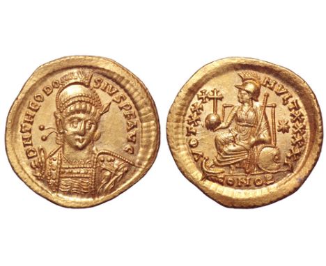 Theodosius II AV Solidus. Thessalonica, AD 430-440. D N THEODOSIVS P F AVG, pearl-diademed, helmeted, and cuirassed bust faci