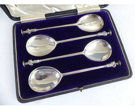 A cased set of four silver seal-top apostle spoons, in the 17th century style, Chester 1905, maker Haseler &amp; Bill (E.J. H
