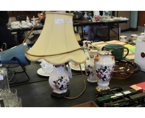 Masons lamp & 2 vases
