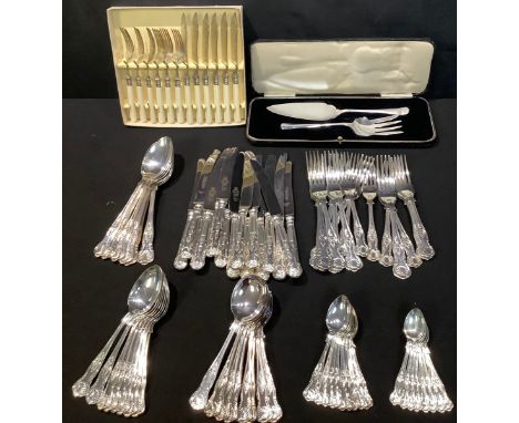 E.P.N.S. Kings pattern flatware - comprisng eight soup spoons, dinner forks, dinner knives, dessert spoons, forks and knives,