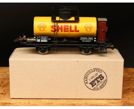 ETS (Electric Train Systems, Czech Republic) O Gauge tinplate 462 Shell tank car with brakeman's house, DB Series R, boxed 