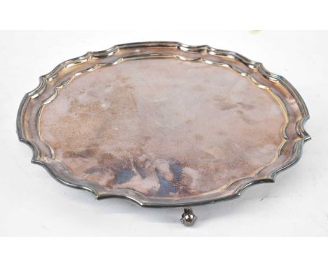 I. GIBSON &amp; CO LTD; an Elizabeth II hallmarked silver salver, Sheffield 1992, diameter 30cm, approx. 24.86ozt/773g.