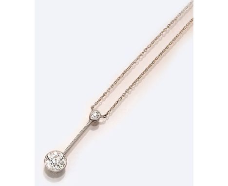 Art-Deco Kette mit Diamanten,   GG/WG 585/000, 2 Altschliffdiamanten zus. ca. 0.78 ct Weiß/si, Millegriffverz., L. ca. 40 cm,