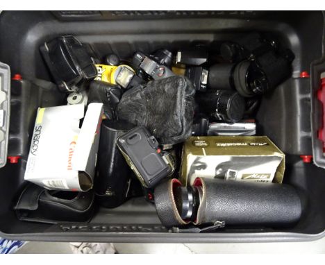 A selection of 35m film compact, instamatic cameras, flashes and SLR lenses 