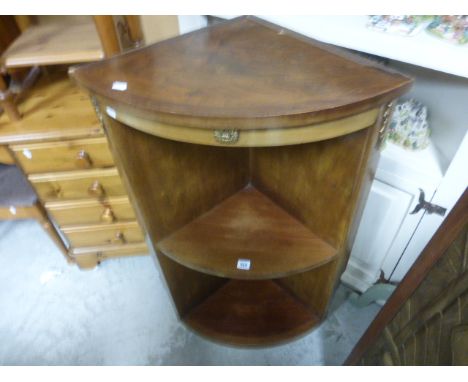 Mahogany Bow Hanging Corner Shelf with Ormolu Mounts