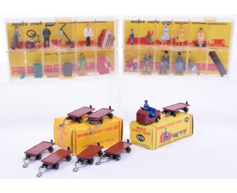 Dinky Dublo Station tractor, figures and accessories, 076 Lansing Bagnall tractor and trailer, maroon tractor and trailer, bl