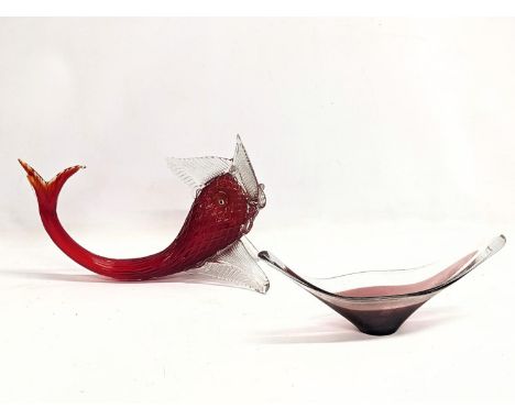 2 pieces of vintage Murano Art Glass. Fish measures 36x22cm 