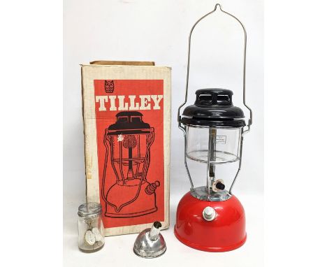 A vintage Tilly oil lamp, in original box. 52.5cm 