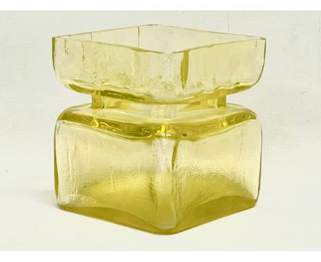 A Riihimaki 'Pala' Riihimaen Art Glass vase by Helena Tynell. 1960’s. 11x12cm 
