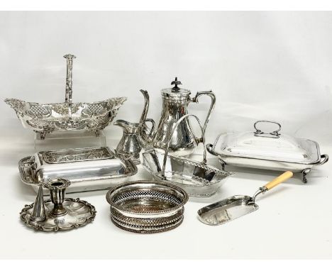 A quantity of good quality 19th and early 20th century silver plate. Including a silver mounted crumb tray. A Walker &amp; Ha