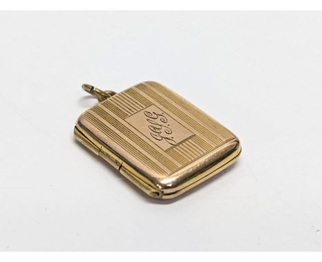An Art Deco 9ct gold locket, 4g 