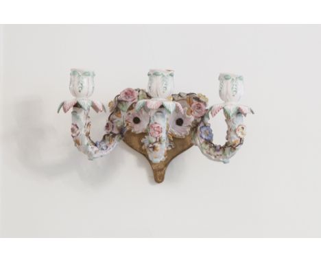 DRESDEN PORCELAIN WALL BRACKET WITH THE CANDLE BRANCHES