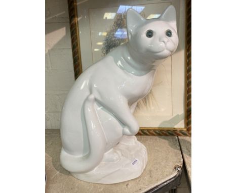 ALPA PORCELAIN CERAMIC CAT WITH GLASS EYES 37CMS (H) APPROX