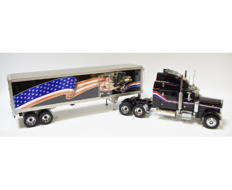 Franklin Mint USA Trucks 1:32 scale The Peterbilt 379, black, chrome trim, inner packaging, complete documentation, outer car
