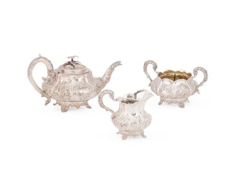 Y A William IV three-piece tea service John & Henry Lias, London 1837, comprising a teapot, twin-handled sugar basin and a mi