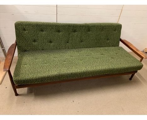 A Guy Rogers Manhattan sofa bed. (H80cm W202cm D87cm SH43cm)
