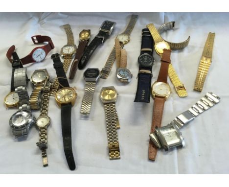 TUB OF MISC GENTS WATCHES INCL; LORUS SPORT, TIMEX &amp; OTHER QUARTZ WATCHES