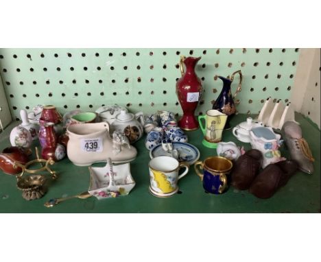 SHELF OF MINIATURE PORCELAIN ORNAMENTS INCL; COALPORT, CROWN DERBY, ROYAL DOULTON ETC