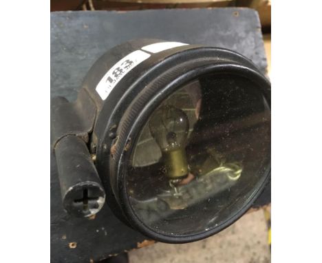 SMALL SIGNALLING LAMP, POSSIBLY WWII