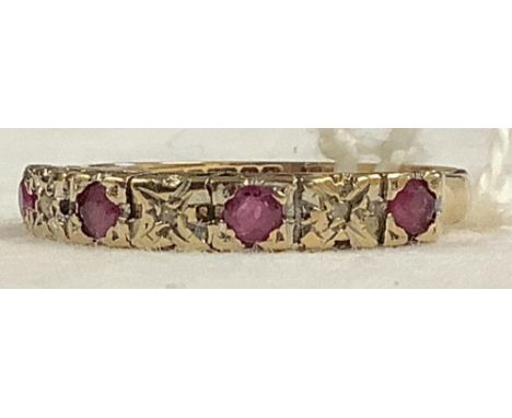 A RUBY &amp; DIAMOND HALF HOOP RING SET IN 9ct GOLD, SIZE 'P' 