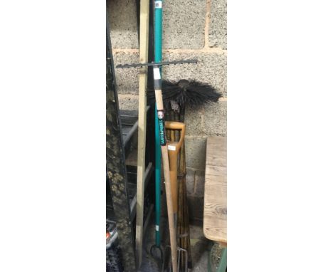 SET OF BAMBOO CHIMNEY SWEEP CLEANING RODS, GARDEN FORK, HOE &amp; RAKE