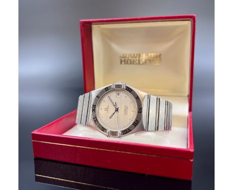 OMEGA Constellation. Herrenarmbanduhr. Chronometer. Automatic. SchweizCirca 38 mm x 36 mm das Gehäuse ohne Krone. Automatikwe