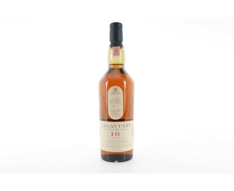 LAGAVULIN 16 YEAR OLD WHITE HORSE ISLAY SINGLE MALT  43% ABV / 70cl  The Islay distillery of Lagavulin first gained notoriety