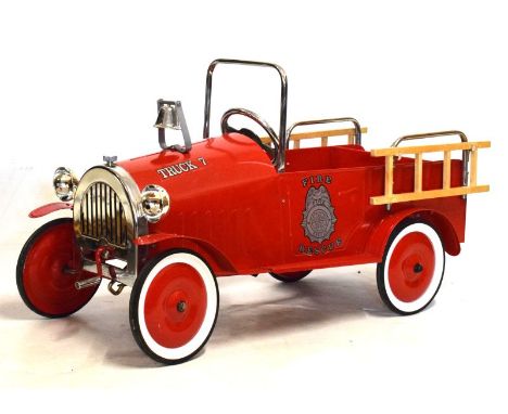 Large children's vintage style American fire rescue pedal engine, having two side wooden ladders and bonnet fire bell, measur