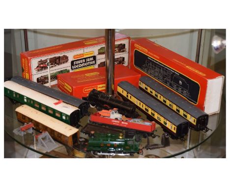 Group of Hornby 00 gauge railway train set accessories to include; carriages and cars, boxed R.050 4-6-2 Class 8P locomotive 