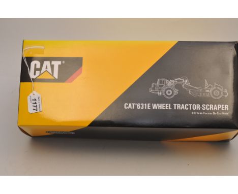 CCM 1:48 SCALE CAT 631E WHEEL TRACTOR SCRAPER WITH BOX (VGC)