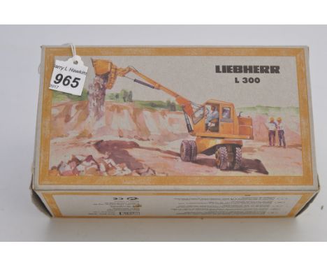 NZG MODELS 1:50 SCALE LIEBHERR L 300 WITH BOX (VGC)